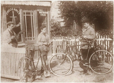 Onze winkel rond 1900